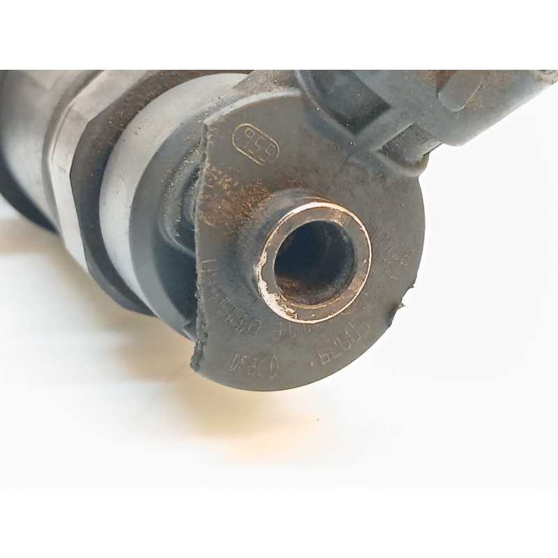 Recambio de inyector para peugeot 308 confort referencia OEM IAM 0445110311 - Negro 2