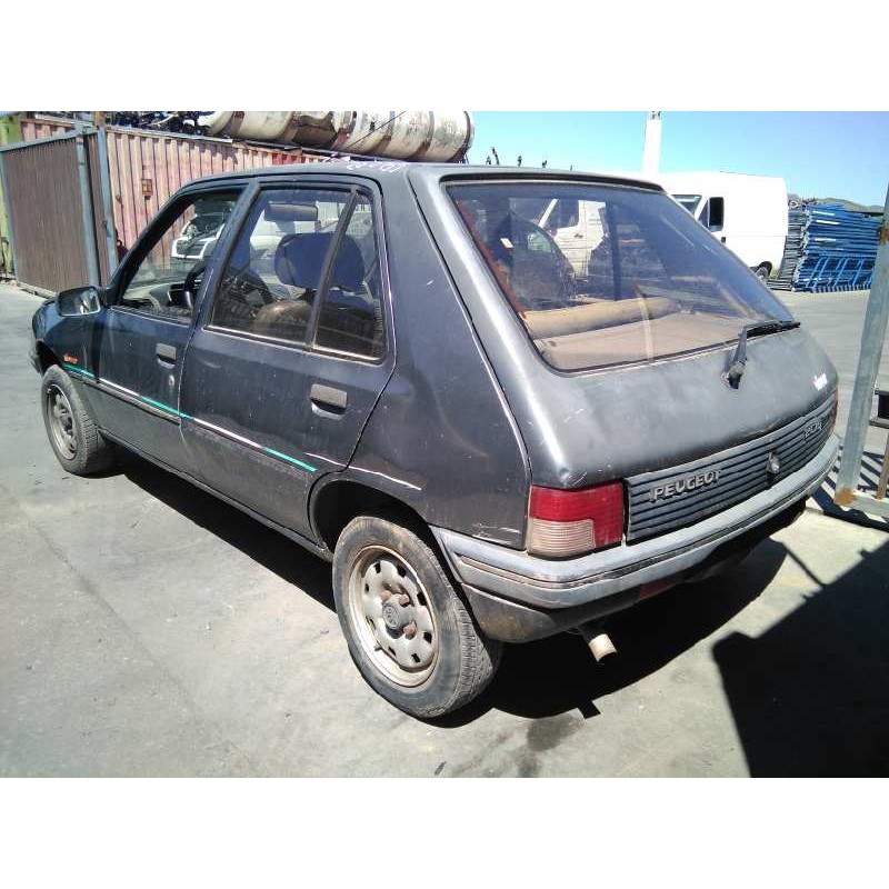 peugeot 205 berlina del año 1991
