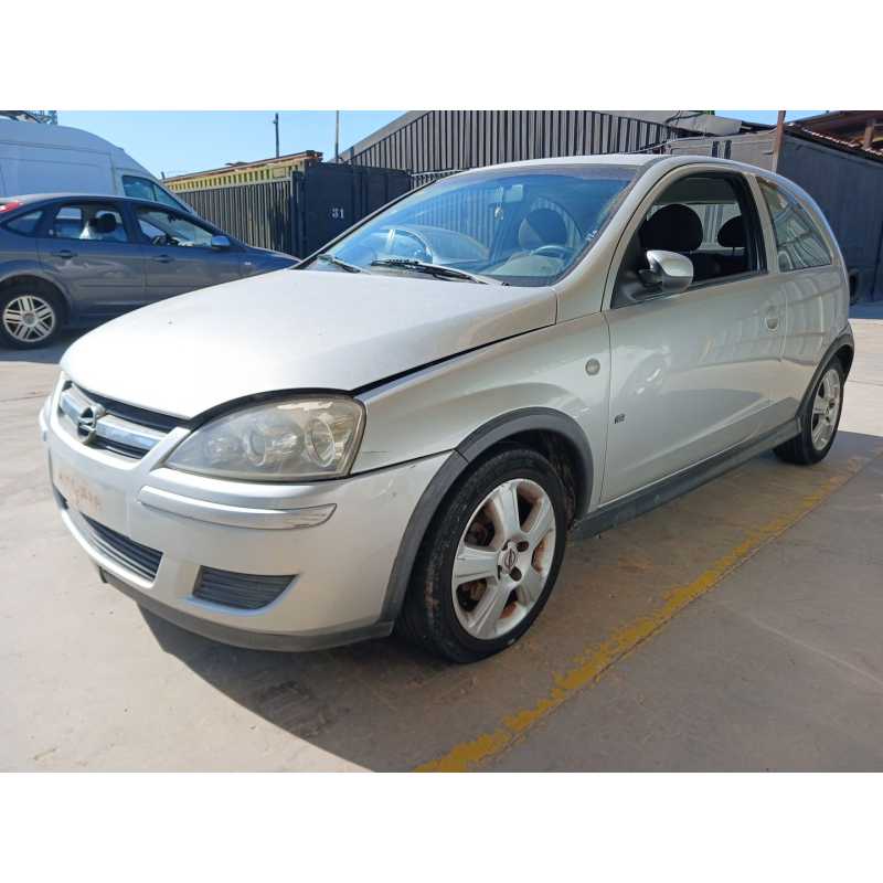 opel corsa c (x01) del año 2004
