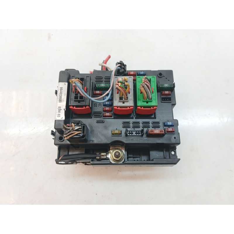 Recambio de caja reles / fusibles para citroën xsara (n1) 2.0 hdi 90 referencia OEM IAM 9644038680  