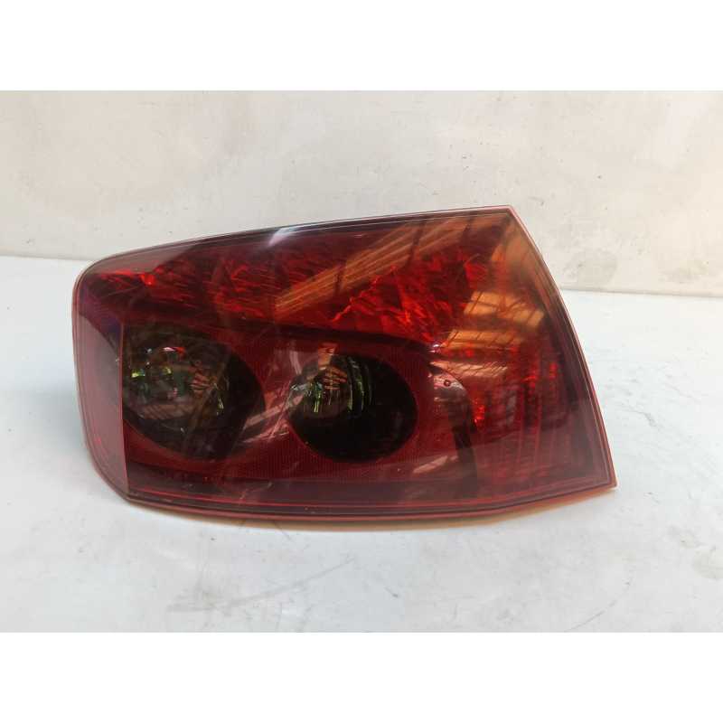 Recambio de piloto trasero izquierdo para peugeot 407 (6d_) 1.6 hdi 110 (6d9hzc, 6d9hyc) referencia OEM IAM 9687124080  