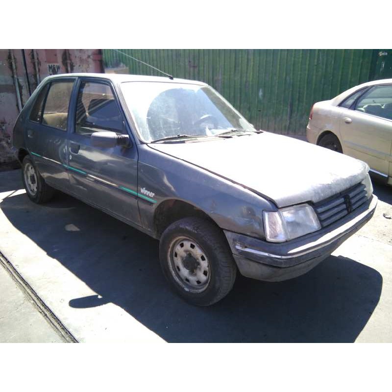 peugeot 205 berlina del año 1991