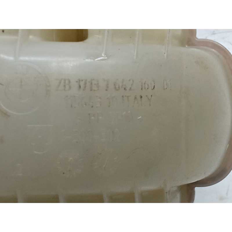 Recambio de deposito expansion para bmw serie 1 lim. (f20) 118d referencia OEM IAM 1713764216001 - Azul 2