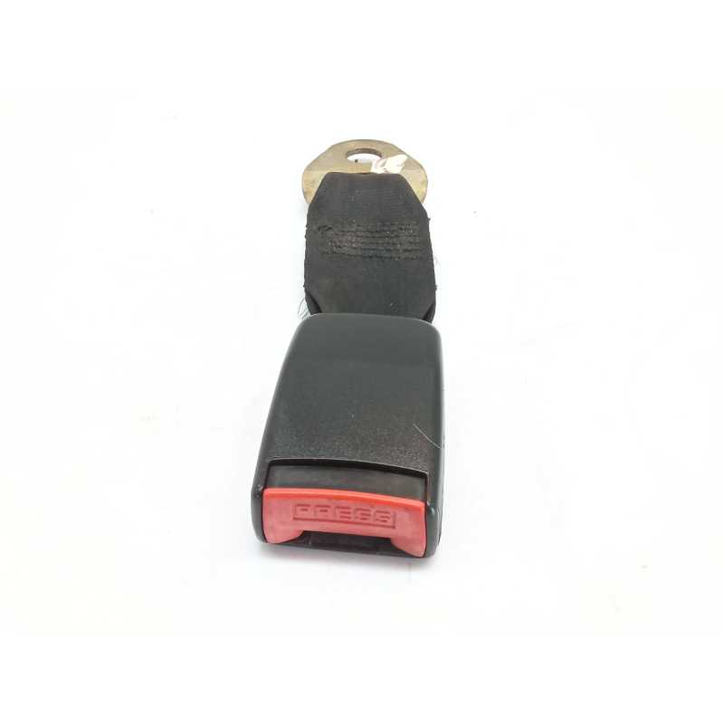 Recambio de enganche cinturon trasero izquierdo para renault express 1.9 d referencia OEM IAM 6484931F5 774342 