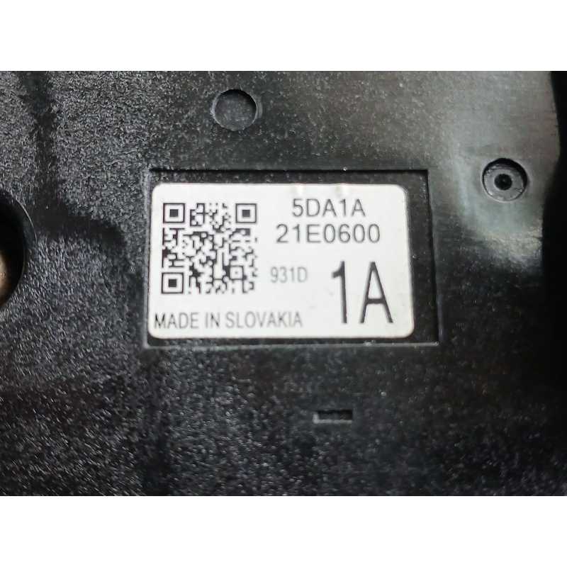 Recambio de sistema audio / radio cd para infiniti qx30 2.2 d awd referencia OEM IAM 5DA1A 21E0600 - Negro 3
