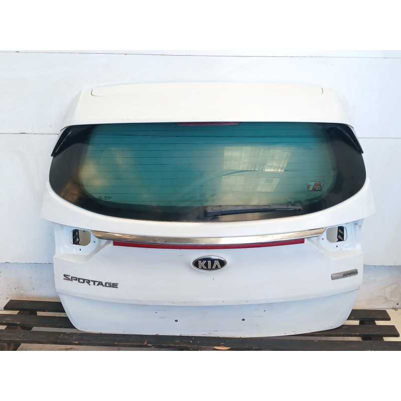 Recambio de porton trasero para kia sportage drive 2wd referencia OEM IAM   