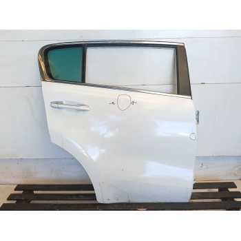 Recambio de puerta trasera derecha para kia sportage drive 2wd referencia OEM IAM   
