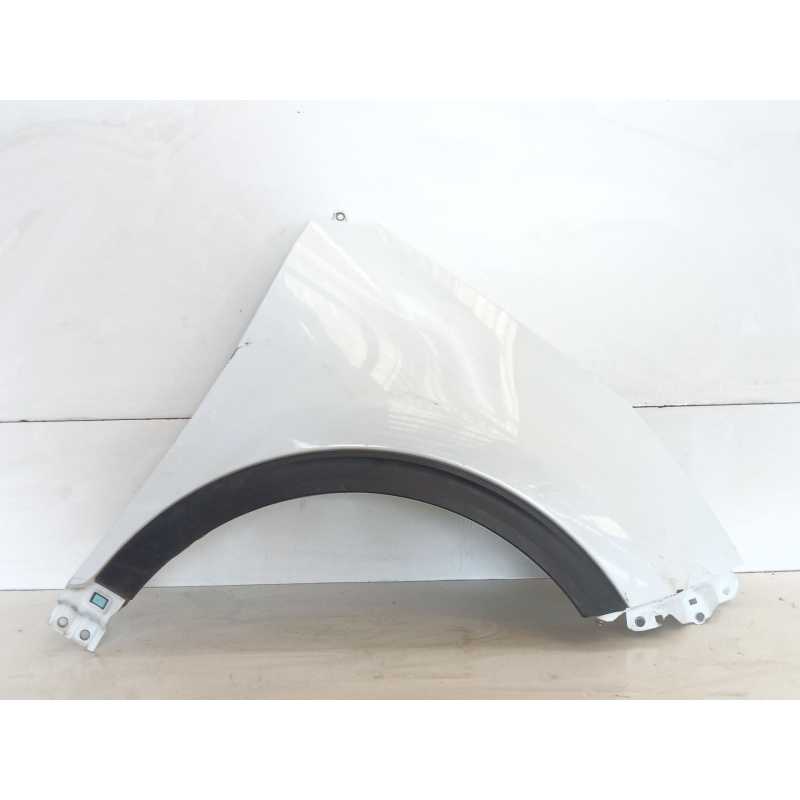 Recambio de aleta delantera derecha para kia sportage drive 2wd referencia OEM IAM   