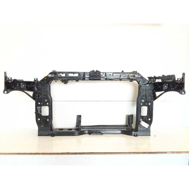 Recambio de panel frontal para kia sportage drive 2wd referencia OEM IAM 24355920702 - Blanco 2