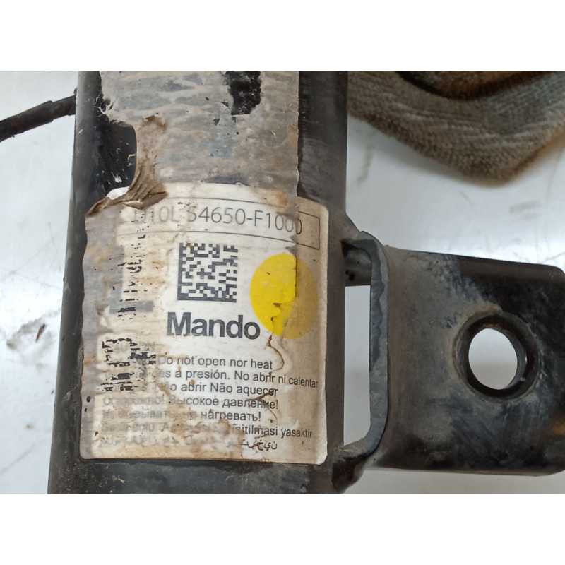 Recambio de amortiguador delantero izquierdo para kia sportage drive 2wd referencia OEM IAM 54630F10000 - Blanco 2