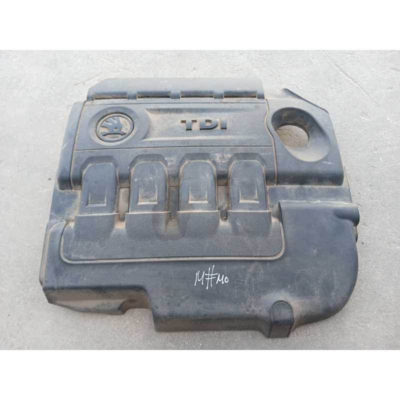 Recambio de tapa superior motor para skoda octavia iii (5e3, nl3, nr3) 2.0 tdi referencia OEM IAM   