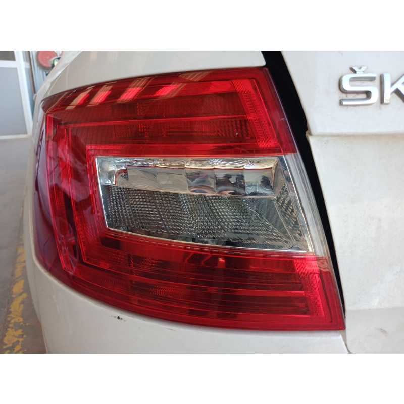 Recambio de piloto trasero izquierdo para skoda octavia iii (5e3, nl3, nr3) 2.0 tdi referencia OEM IAM - Blanco 2