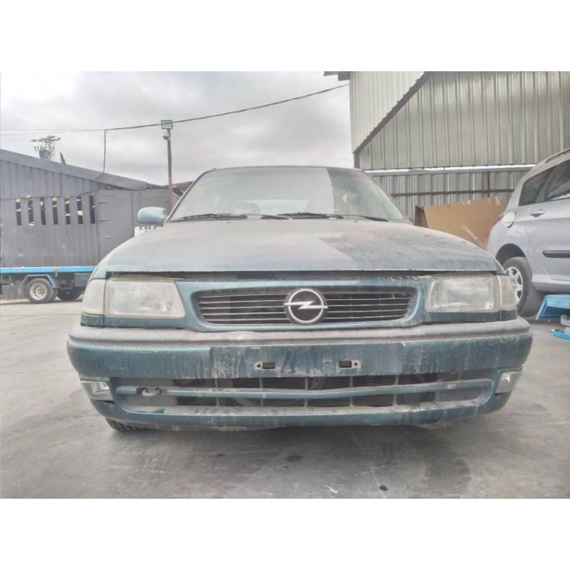 opel astra f berlina del año 1997