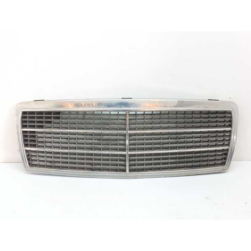 Recambio de rejilla delantera para mercedes-benz clase c (w202) c 220 d (202.121) referencia OEM IAM 2028880023  