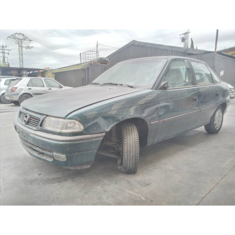 opel astra f berlina del año 1997