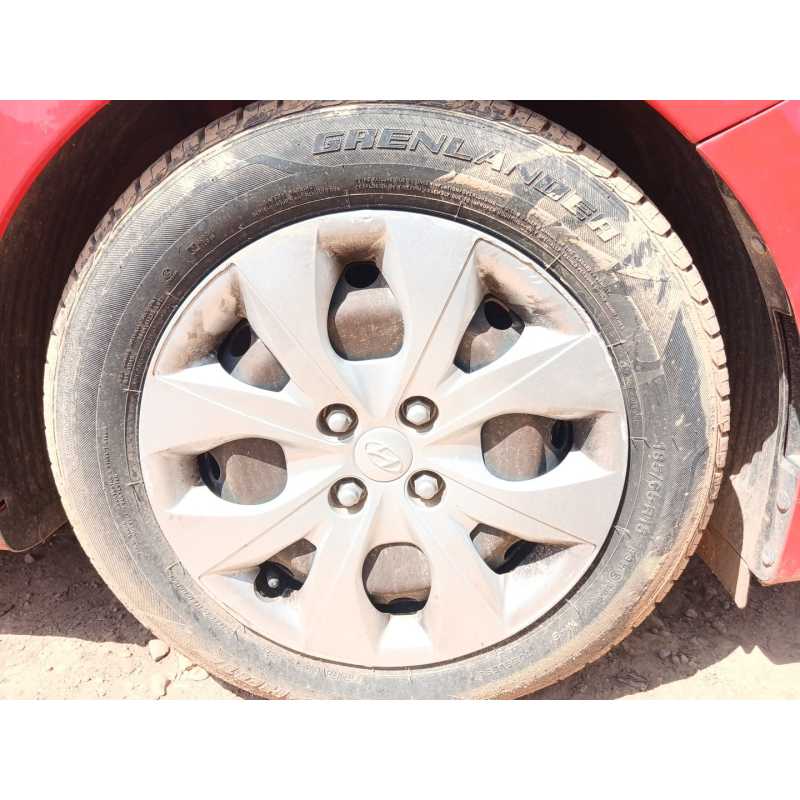 Recambio de llanta para hyundai i20 referencia OEM IAM   