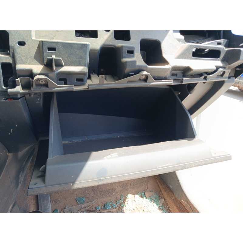 Recambio de guantera para toyota corolla hatchback (_e21_, _ea1_, _eh1_) 1.8 hybrid (zwe211) referencia OEM IAM - Blanco 3