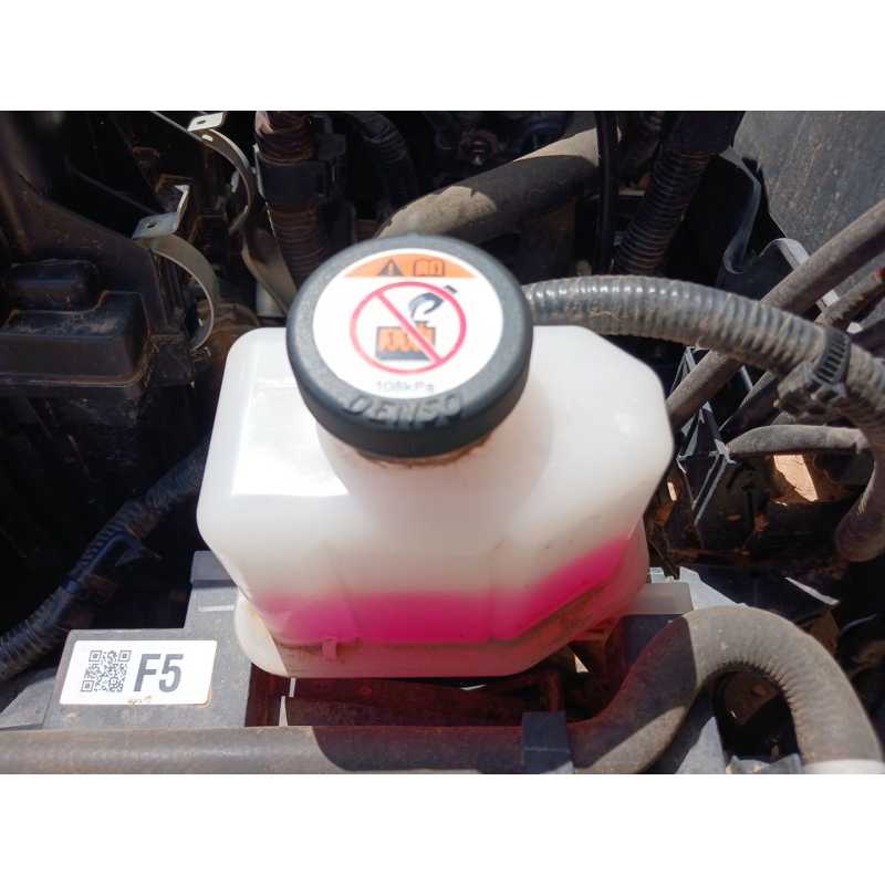 Recambio de deposito expansion para toyota corolla hatchback (_e21_, _ea1_, _eh1_) 1.8 hybrid (zwe211) referencia OEM IAM - Blanco