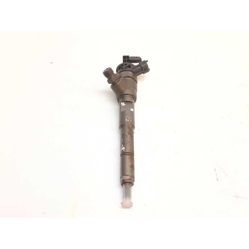 Recambio de inyector para dacia sandero stepway referencia OEM IAM 0445110652  