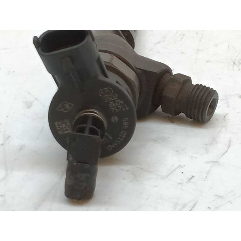 Recambio de inyector para dacia sandero stepway referencia OEM IAM 0445110485 2