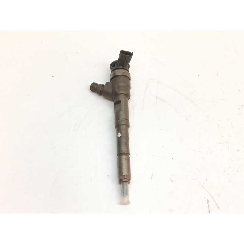 Recambio de inyector para dacia sandero stepway referencia OEM IAM 0445110652  