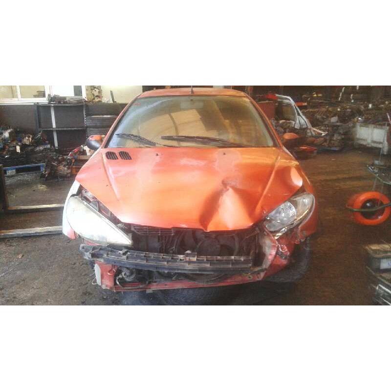 peugeot 206 berlina del año 2001