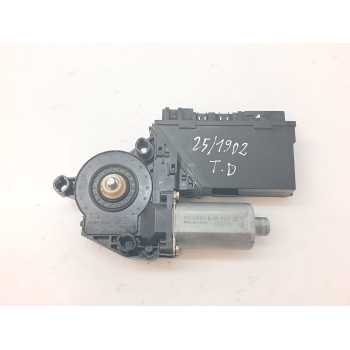 MOTOR ELEVALUNAS TRASERO DERECHO 7L0959794 