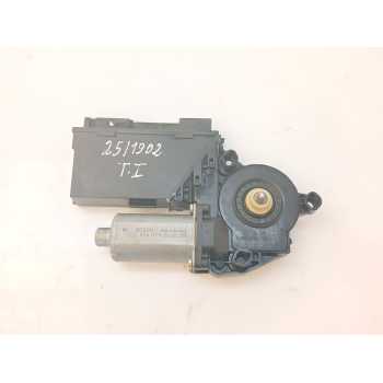 MOTOR ELEVALUNAS TRASERO IZQUIERDO 7L0959795 