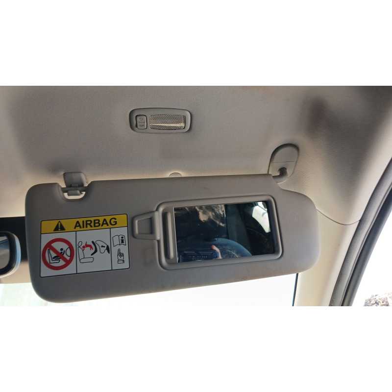 Recambio de parasol derecho para kia ceed (cd) 1.6 crdi 115 referencia OEM IAM - Blanco 2
