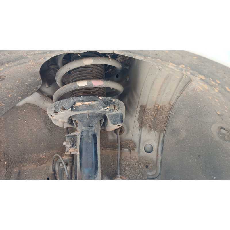 Recambio de amortiguador delantero derecho para kia ceed (cd) 1.6 crdi 115 referencia OEM IAM   