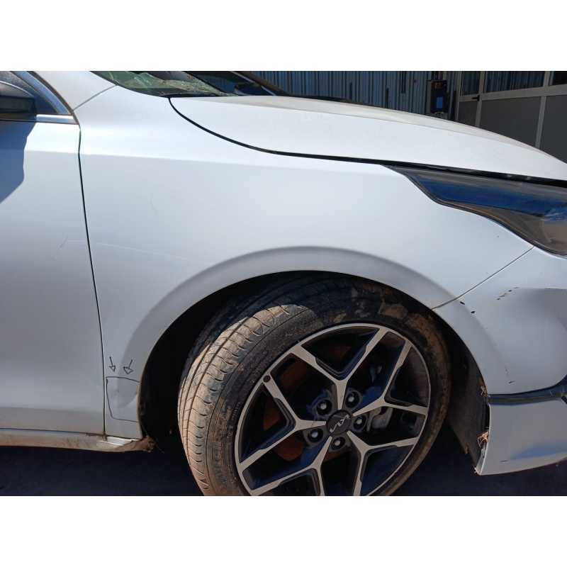 Recambio de aleta delantera derecha para kia ceed tourer (cd) 1.0 t-gdi referencia OEM IAM   
