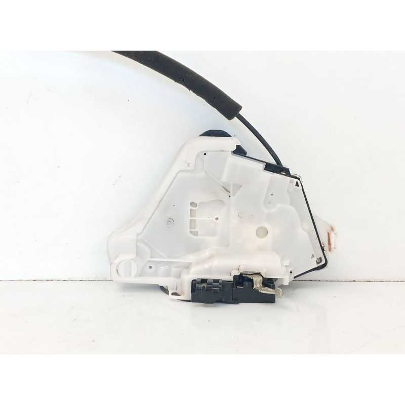 Recambio de cerradura puerta delantera derecha para nissan qashqai (j12) tekna referencia OEM IAM 805006UA0A C31Y08V9011110 