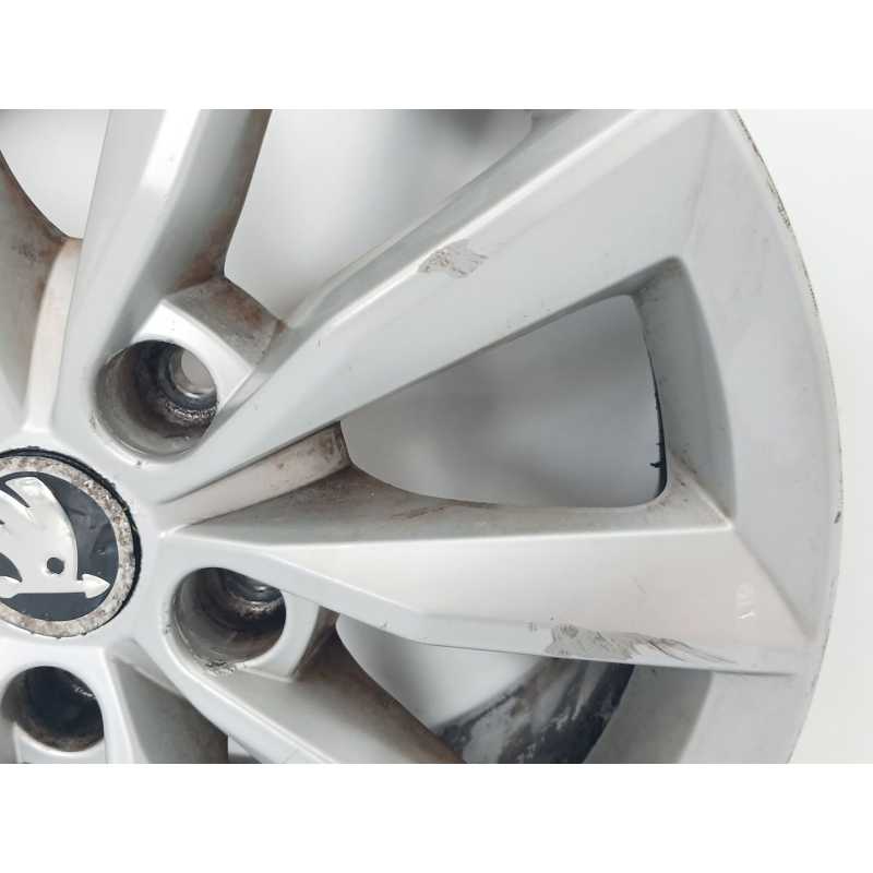 Recambio de llanta para skoda octavia iii (5e3, nl3, nr3) 2.0 tdi referencia OEM IAM 5F0601025B - Blanco 4