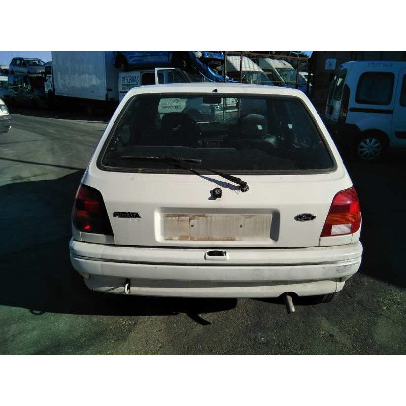 ford fiesta berl./courier del año 1995