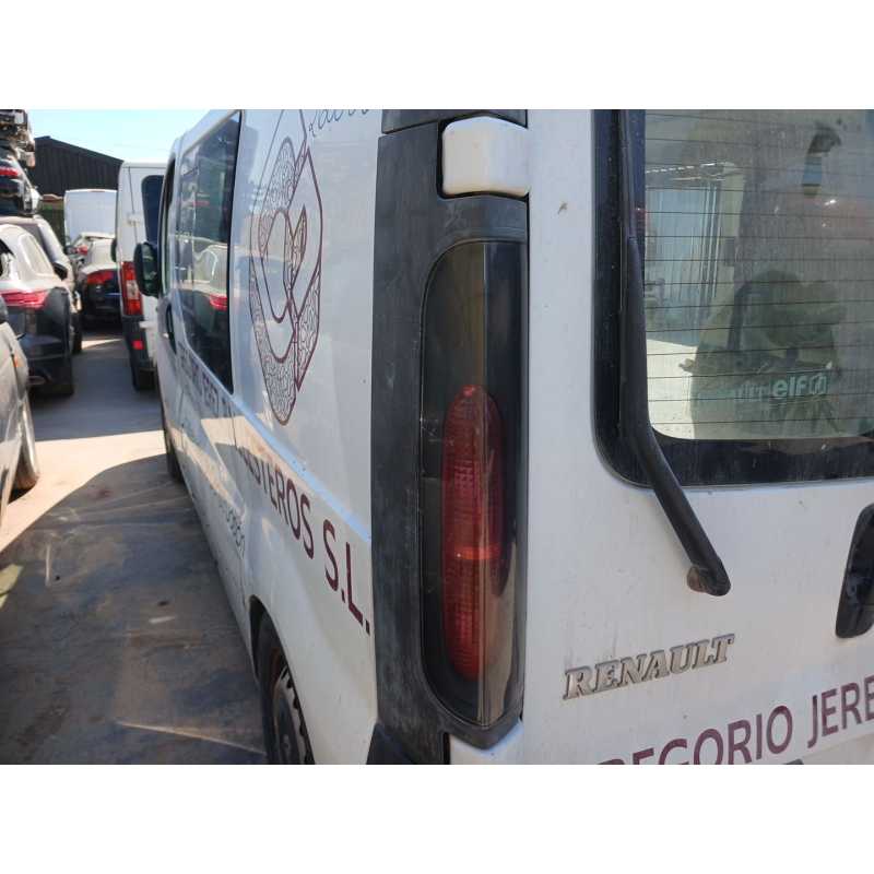 Recambio de piloto trasero izquierdo para renault trafic ii autobús (jl) 1.9 dci 100 (jl0c) referencia OEM IAM   