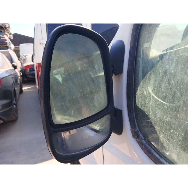 Recambio de retrovisor izquierdo para renault trafic ii autobús (jl) 1.9 dci 100 (jl0c) referencia OEM IAM   