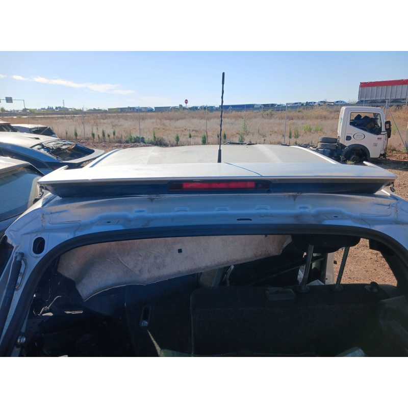 Recambio de aleron trasero para nissan micra v (k14) acenta sprint referencia OEM IAM   