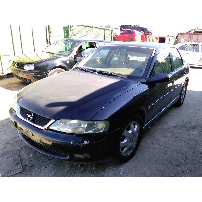 opel vectra b berlina del año 2001
