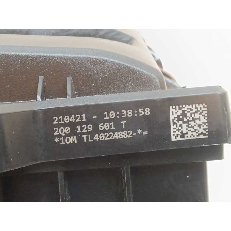 Recambio de caja filtro aire para audi a1 sportback (gba) 25 tfsi referencia OEM IAM 2Q0129601T - Blanco 2