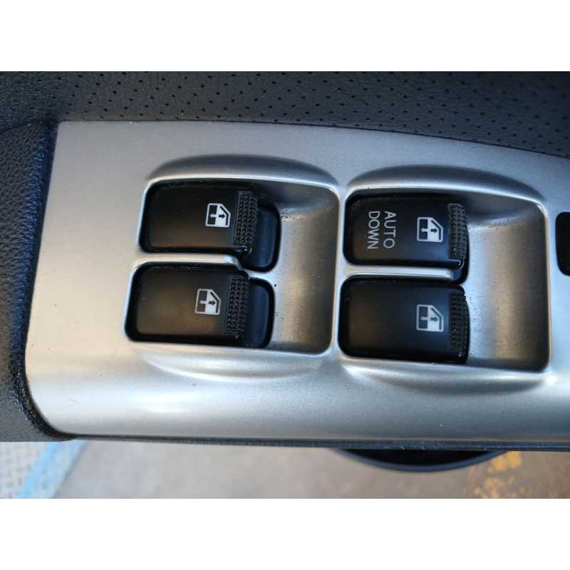 Recambio de mando elevalunas delantero izquierdo para kia sportage ii (je_, km_) 2.0 crdi 4wd referencia OEM IAM - Plata