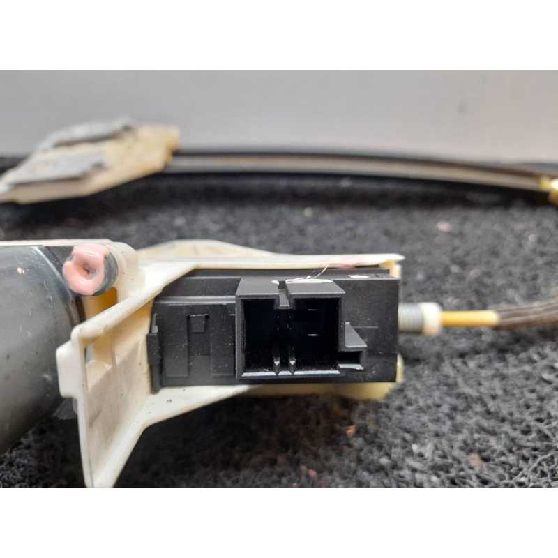 Recambio de elevalunas trasero izquierdo para audi a6 berlina (4f2) 2.4 referencia OEM IAM 4F0959801C - Azul 2