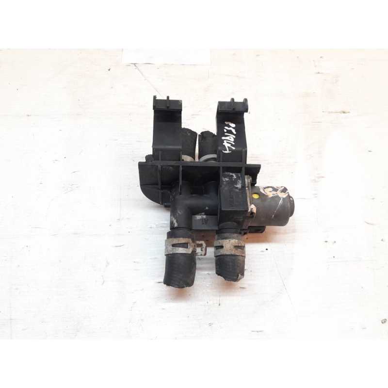 Recambio de valvula intercambio de calefaccion para ford fiesta berlina studio referencia OEM IAM 96FW18495BD - Rojo 2