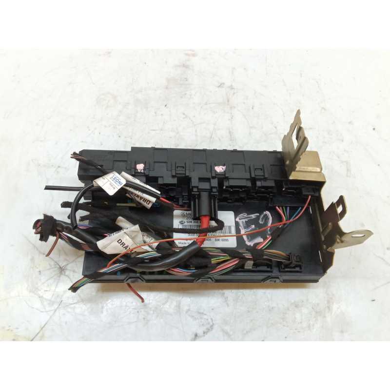 Recambio de caja reles / fusibles para mercedes-benz clase c (w203) sportcoupe c 180 compressor sport edition (203.746) referenc 3