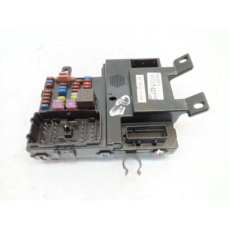 Recambio de caja reles / fusibles para kia carnival 2.9 crdi vgt active referencia OEM IAM 919544D2700K G712155842 