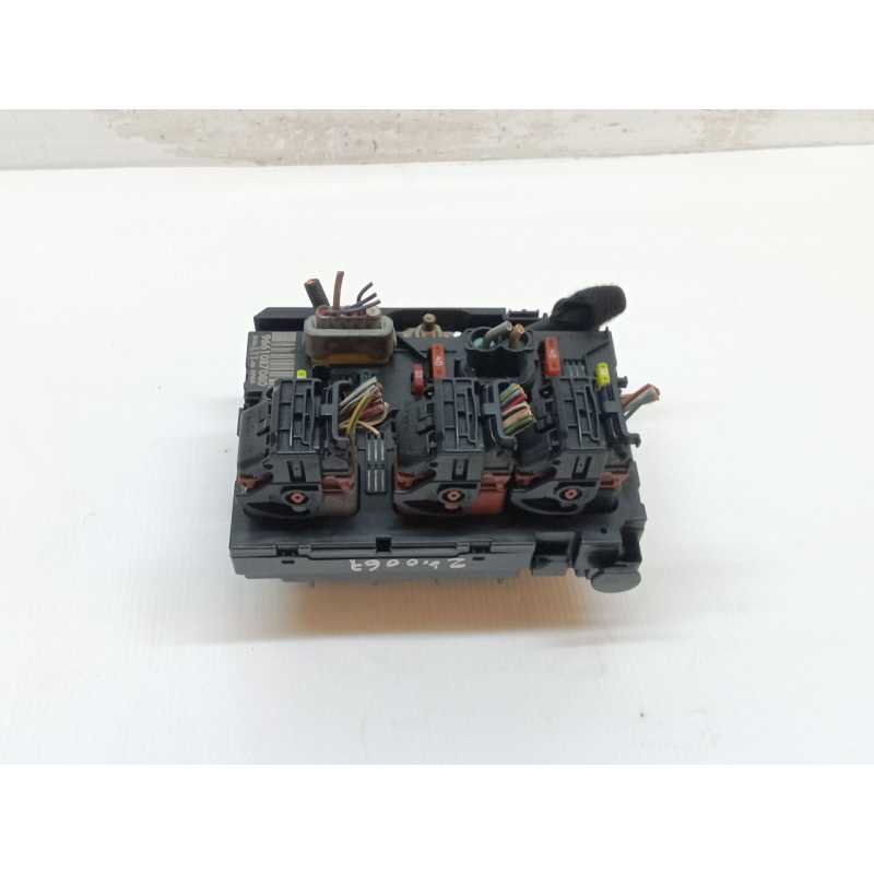 Recambio de caja reles / fusibles para peugeot 307 berlina (s2) xs referencia OEM IAM 9661087080 - Negro 3