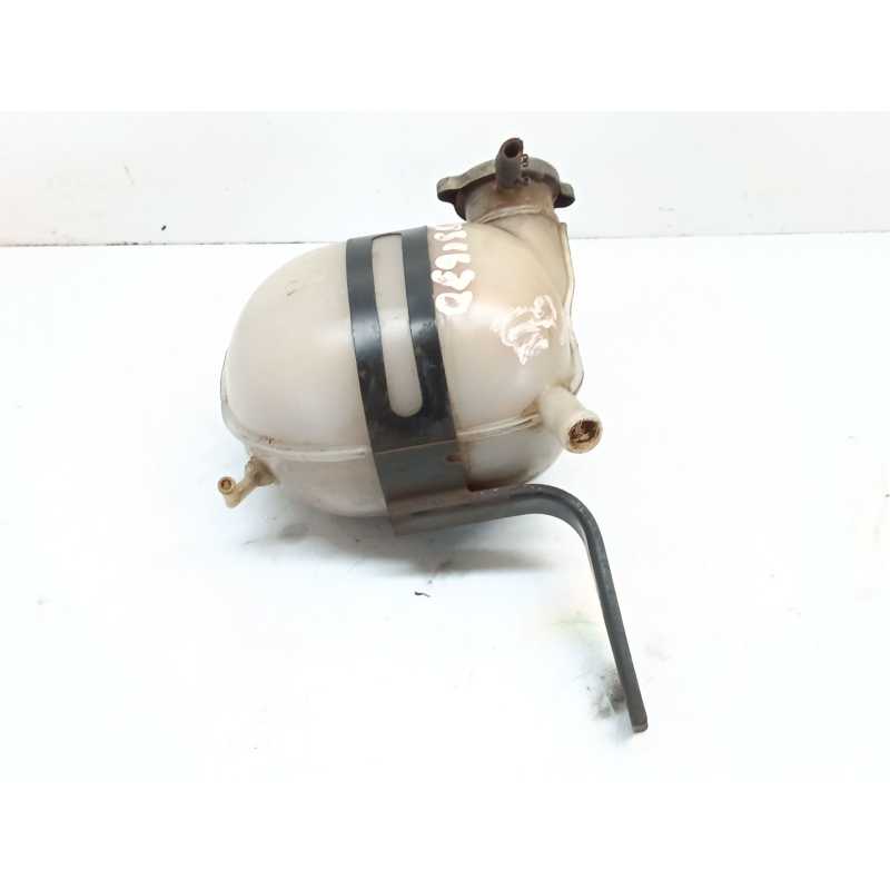 Recambio de deposito expansion para nissan vanette cargo 2.3 diesel referencia OEM IAM 217119C00 - Blanco 3