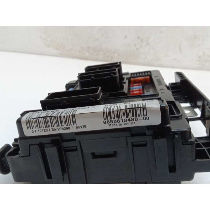 Recambio de caja reles / fusibles para citroën xsara picasso (n68) 1.6 hdi referencia OEM IAM 9650618480 - Azul 2