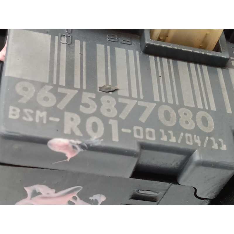 Recambio de caja reles / fusibles para citroën c4 grand picasso i (ua_) 1.6 hdi 110 referencia OEM IAM 9675877080 - Blanco 2