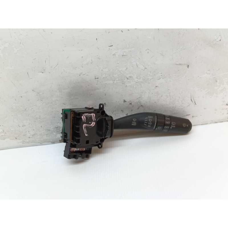 Recambio de mando limpia para subaru tribeca b9 limited referencia OEM IAM 17A164  