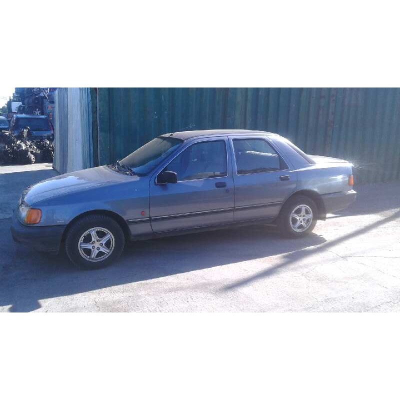 ford sierra berlina del año 1989